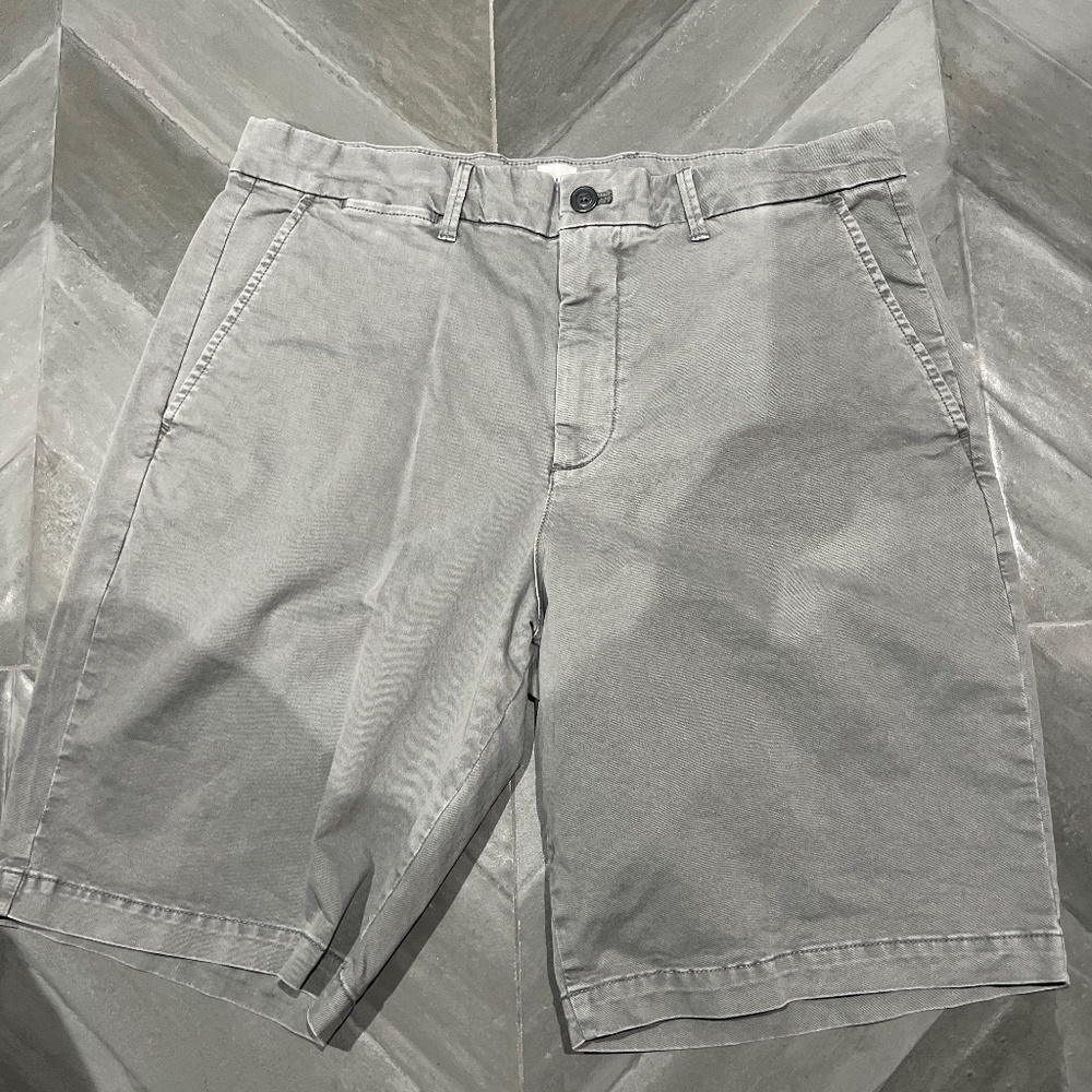 Grey Gap shorts size 34